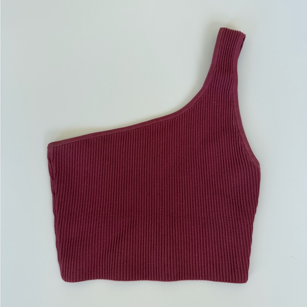 Aritzia Sculpt Knit cropped tank
